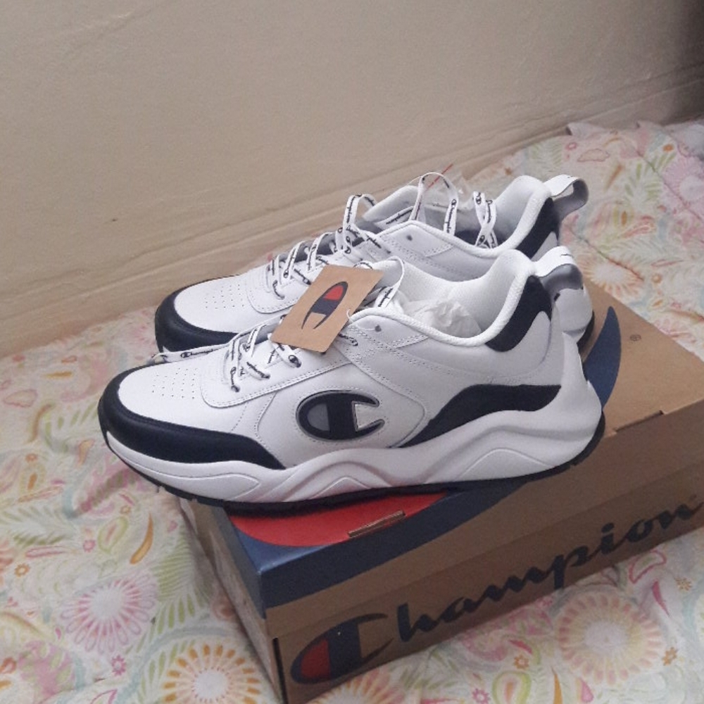 Champion 93 Eighteen Classic Sneakers